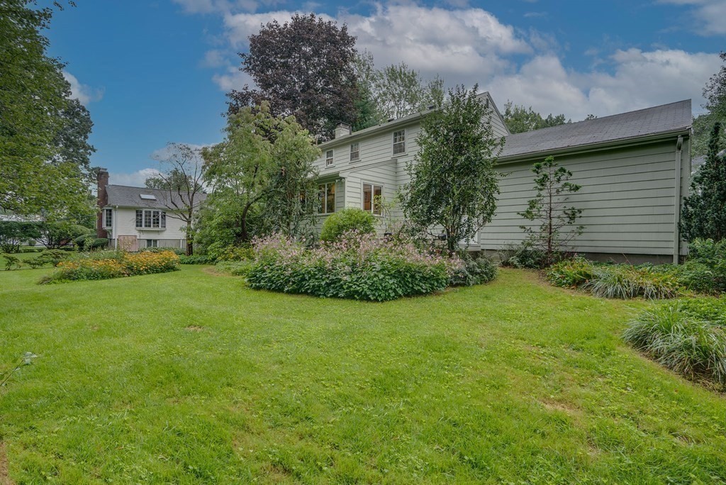 116 Meadowbrook Road Needham, MA 02492 - Photo 4 of 24