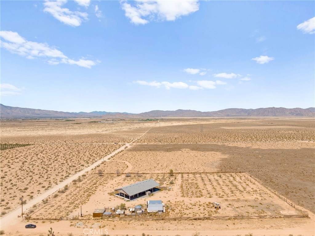 36990 Cambria Road Lucerne Valley, CA 92356 - Photo 4 of 13 a view of an ocean and beach