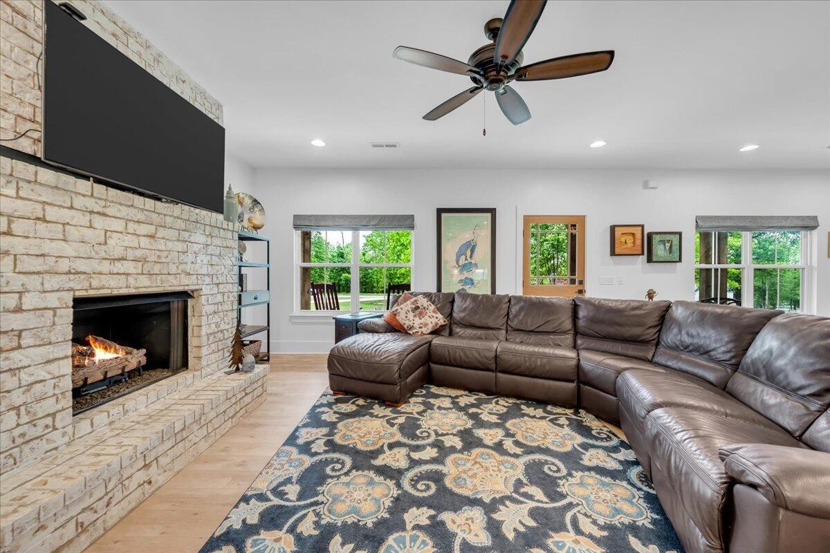 2564 Raulston Falls Drive Jasper, TN 37347 - Photo 6 of 48
