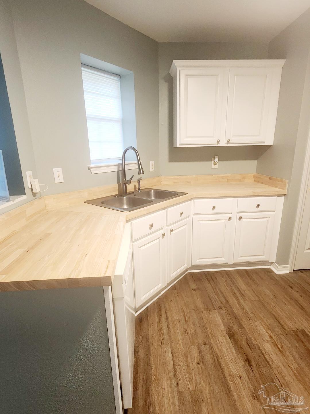 1005 Brownfield Road Pensacola, FL 32526 - Photo 11 of 32