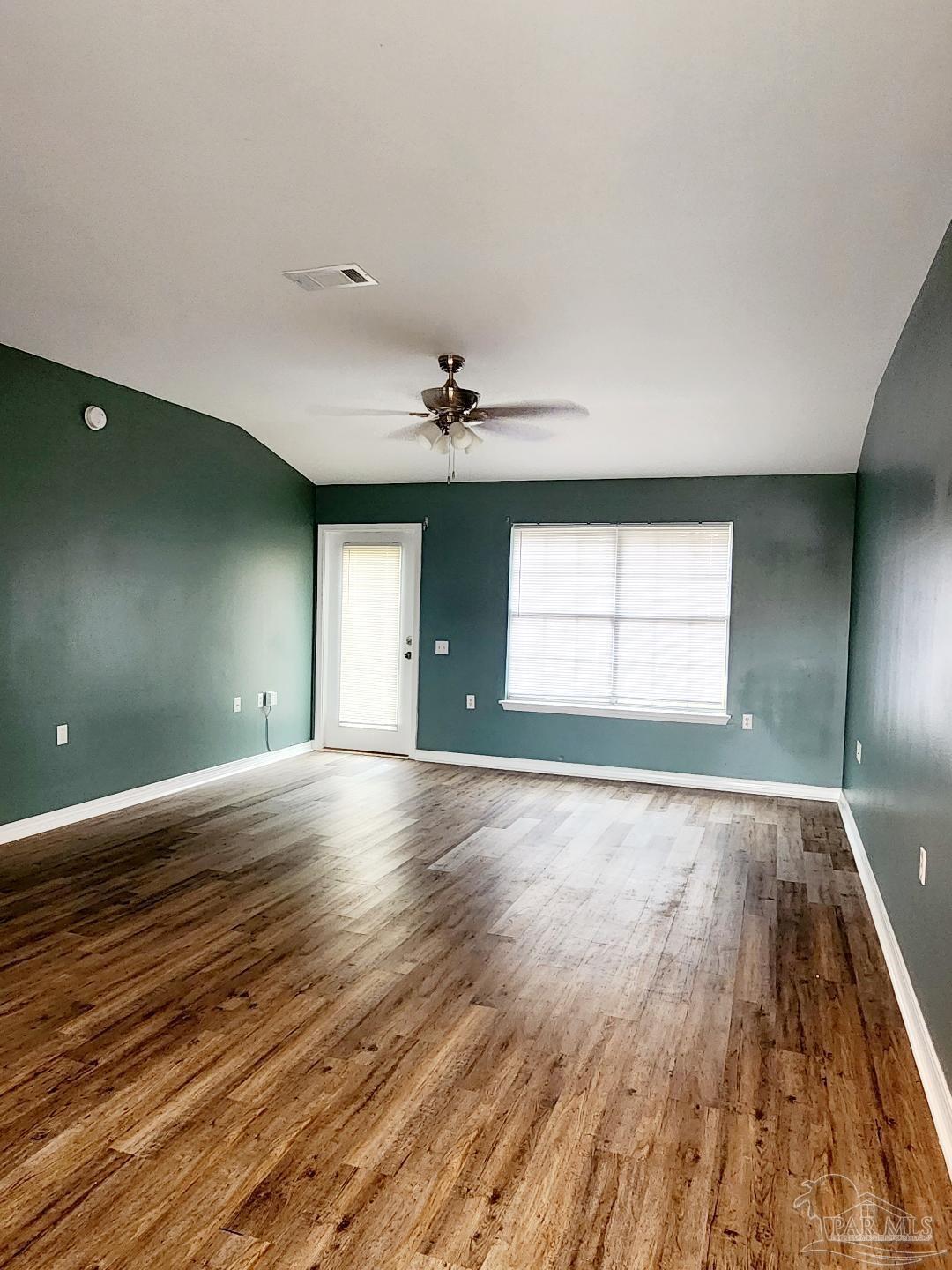 1005 Brownfield Road Pensacola, FL 32526 - Photo 2 of 32