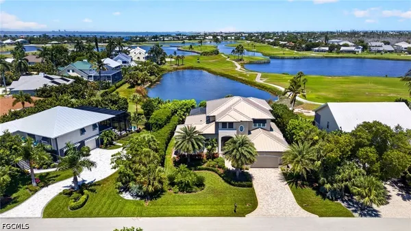 $2,300,000 | 9066 Mockingbird Drive, Sanibel, FL 33957