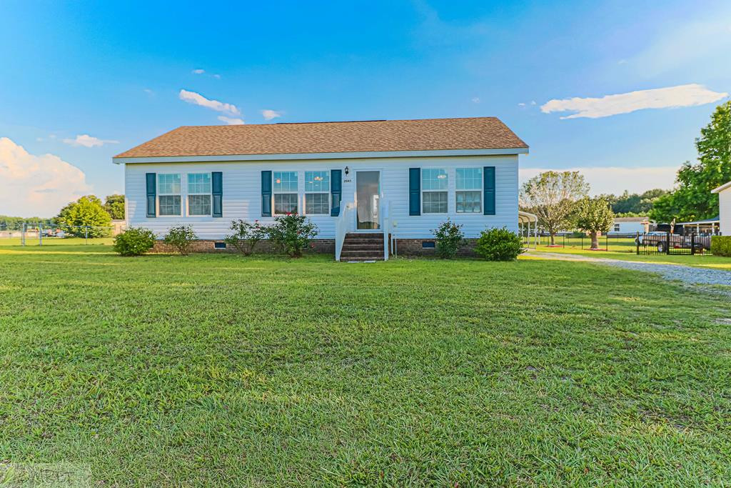 2045 Nahunta Road Pikeville, NC 27863 - Photo 1 of 11 Main View