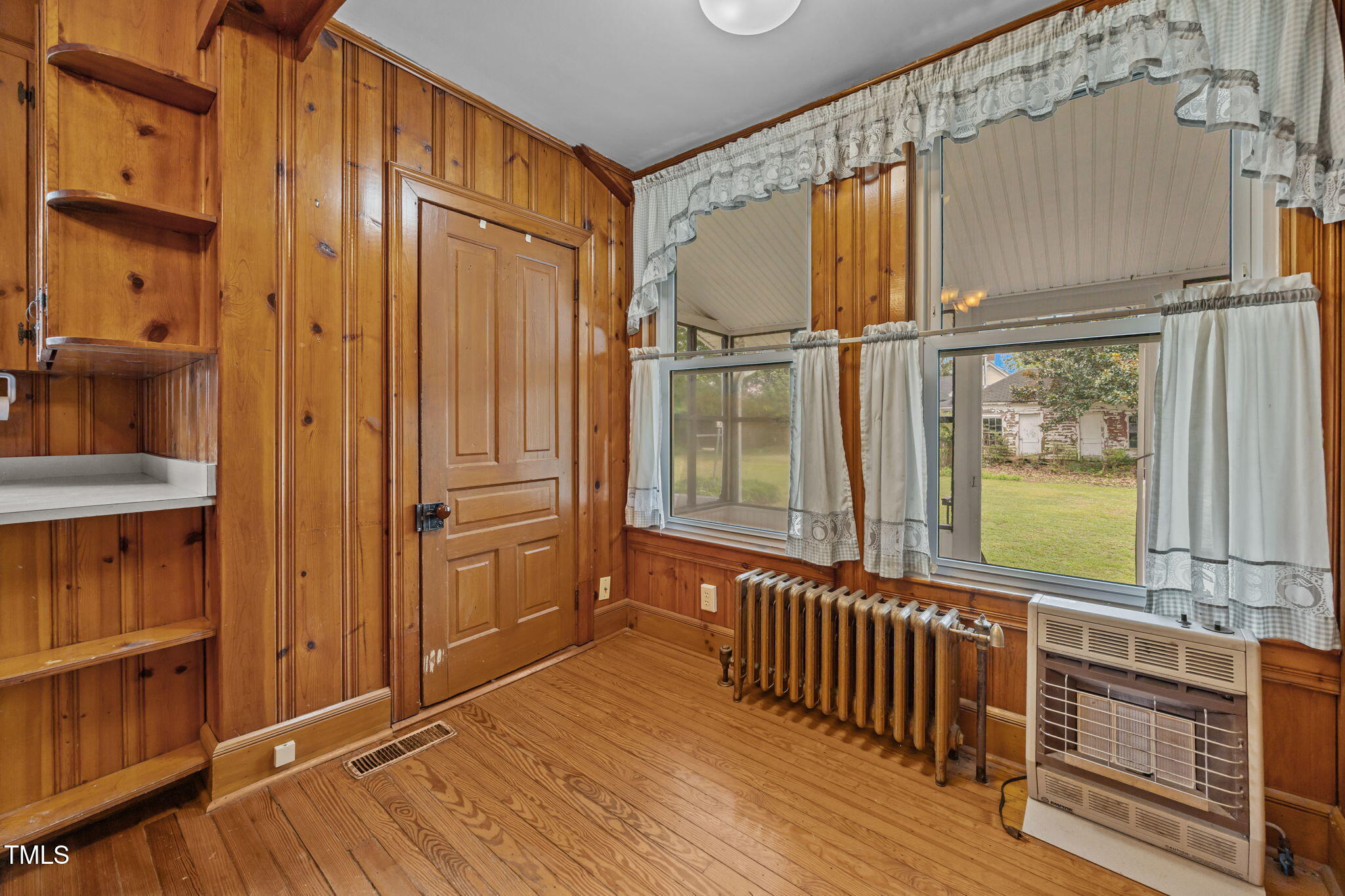 301 East H Street Erwin, NC 28339 - Photo 13 of 58 43-web-or-mls-IMG_4309