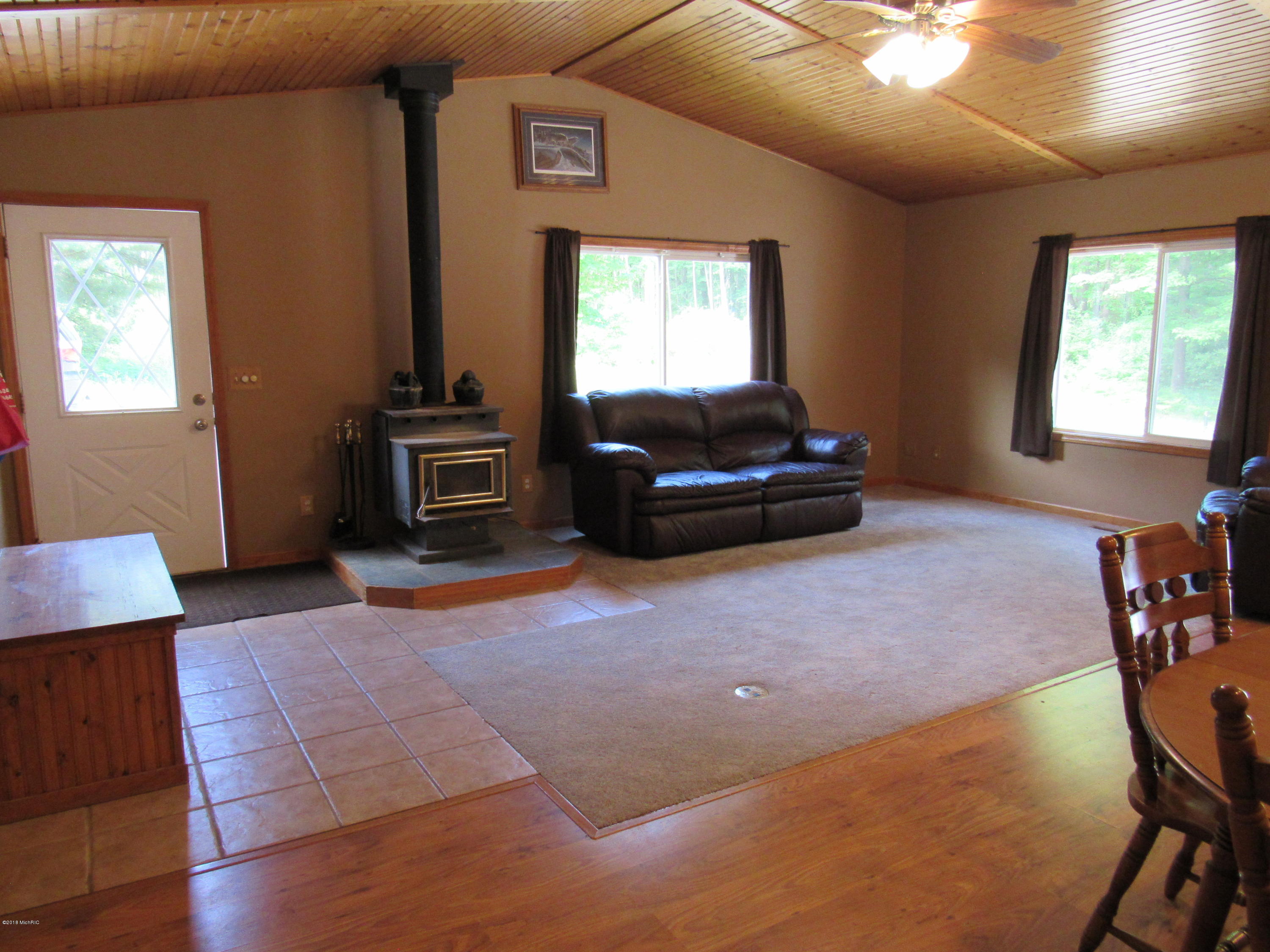 2972 East Hawley Road Custer, MI 49405 - Photo 4 of 26 IMG_1164