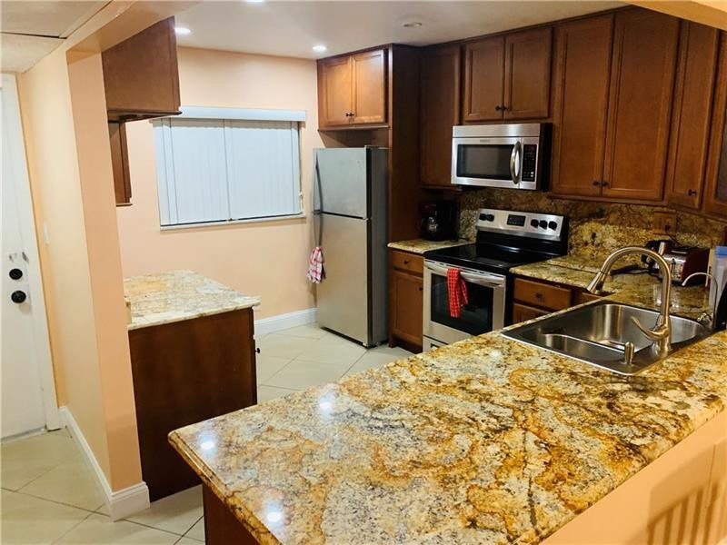 8834 West McNab Road, Unit 101 Tamarac, FL 33321 - Photo 4 of 43 Photo 4