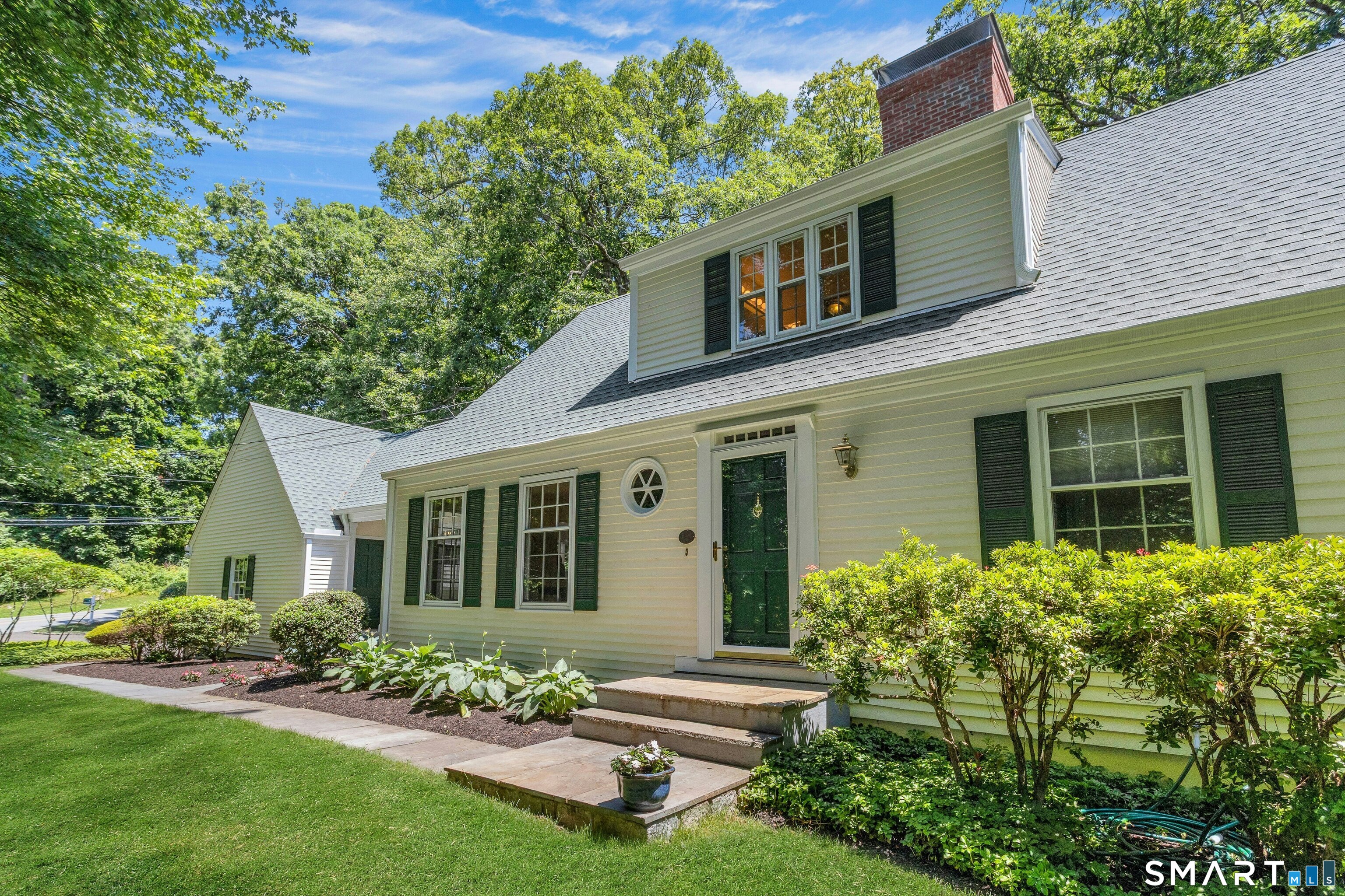 2 Pheasant Run Road Wilton, CT 06897 - Photo 2 of 31