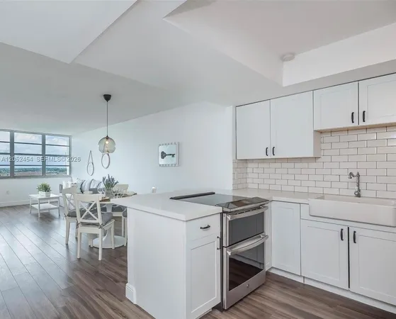 $175,000 | 1301 Northeast Miami Gardens Drive, Unit 1522W, Miami, FL 33179