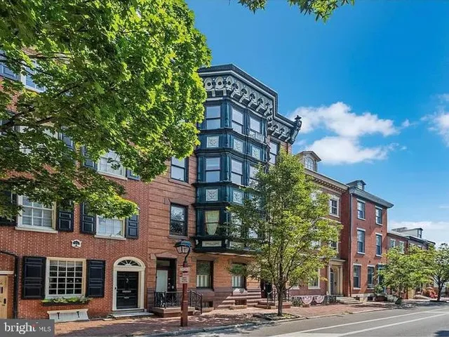 $1,875 | 231 Pine Street, Unit 4F, Philadelphia, PA 19106