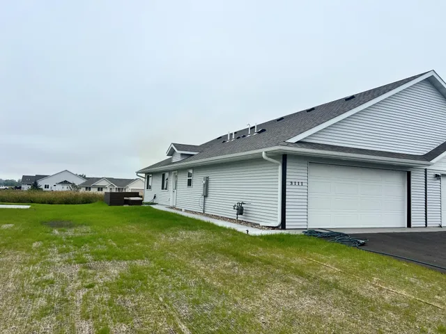 $269,900 | 3111 Scotch Lane, Mankato, MN 56001