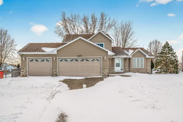 $465,000 | 14430 Woodbridge Lane, Savage, MN 55378