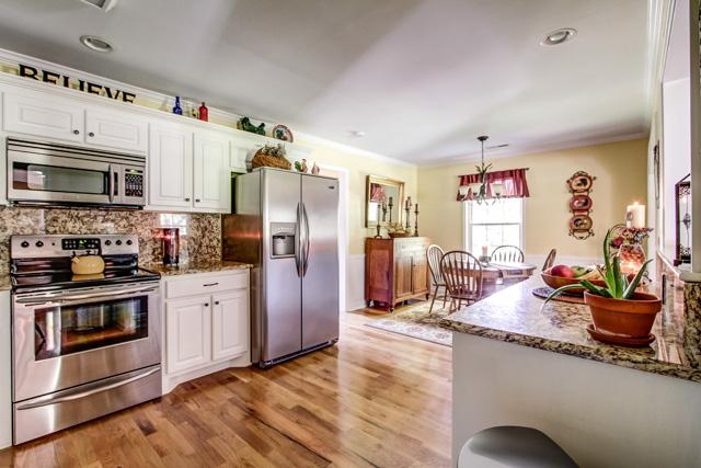 4173 Chestnut Ridge Road Santa Fe, TN 38482 - Photo 8 of 20 Easy to entertain out of this kitchen