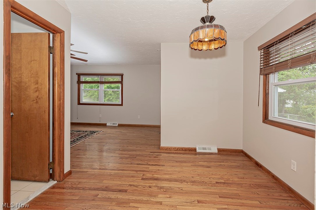 5523 Huron Road Lyndhurst, OH 44124 - Photo 13 of 34 The additional dining area, family room and 2nd full bath on the main level.