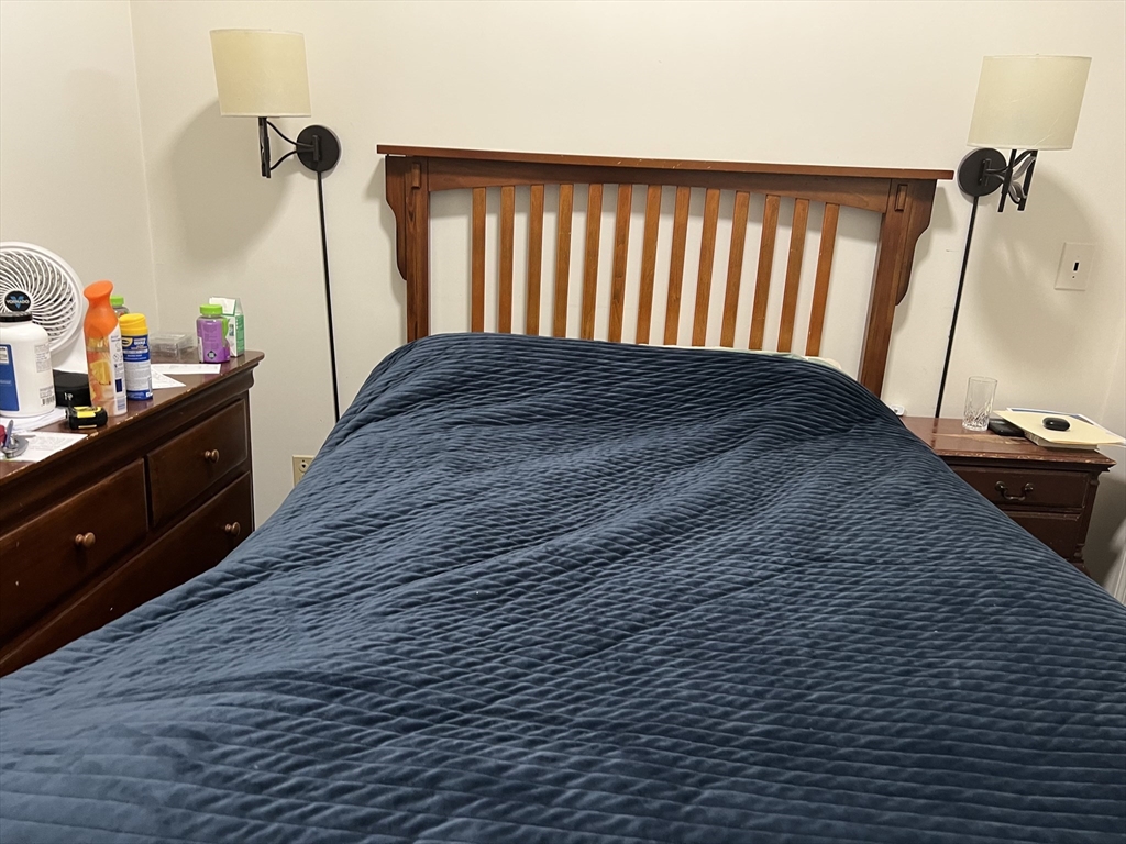222 North Street, Unit 2 Boston, MA 02113 - Photo 8 of 15