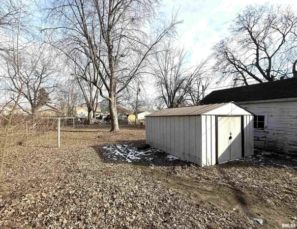 $47,250 | 1802 Quaker Street, Pekin, IL 61554