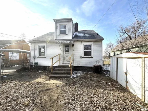 $47,250 | 1802 Quaker Street, Pekin, IL 61554