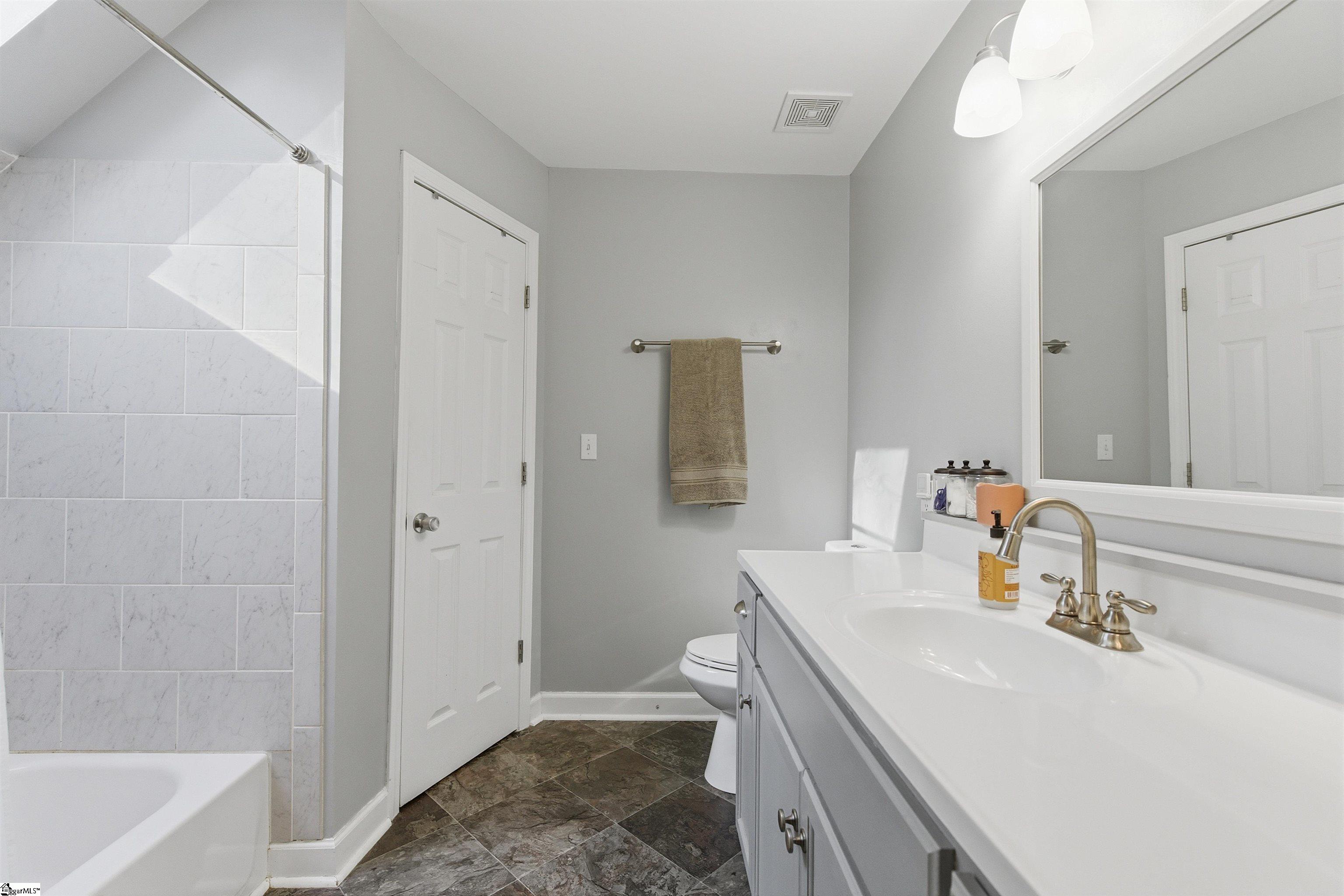 114 Halifax Road Easley, SC 29642 - Photo 17 of 33