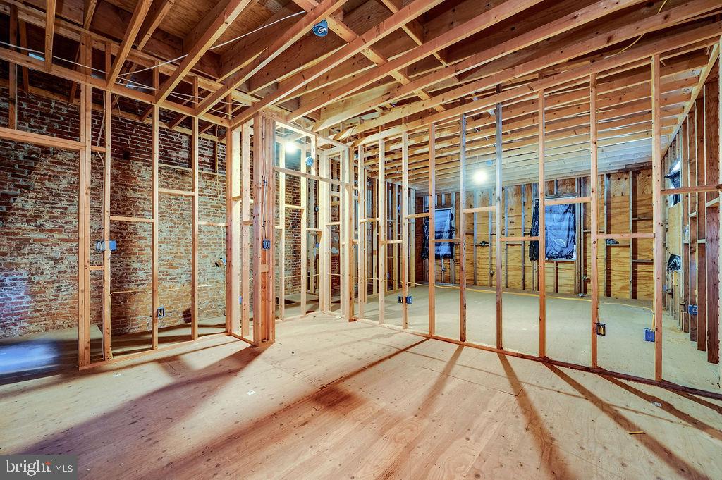 353 North 4th Street Reading, PA 19601 - Photo 11 of 42