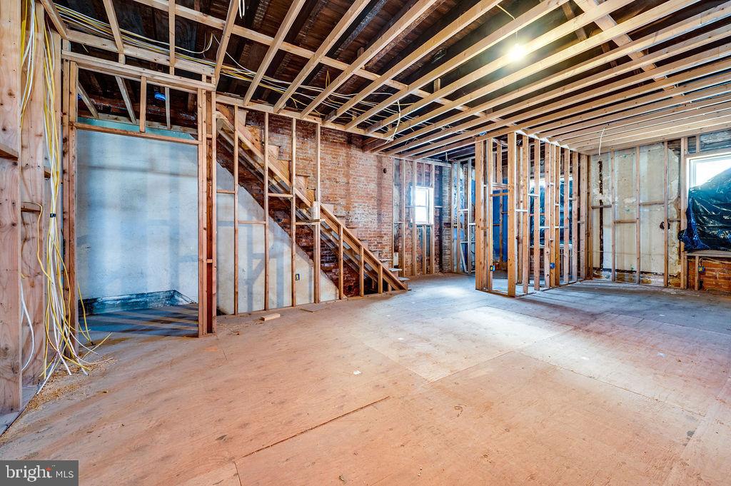 353 North 4th Street Reading, PA 19601 - Photo 18 of 42