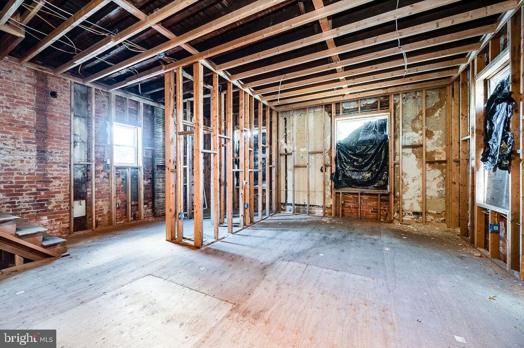 353 North 4th Street Reading, PA 19601 - Photo 19 of 42