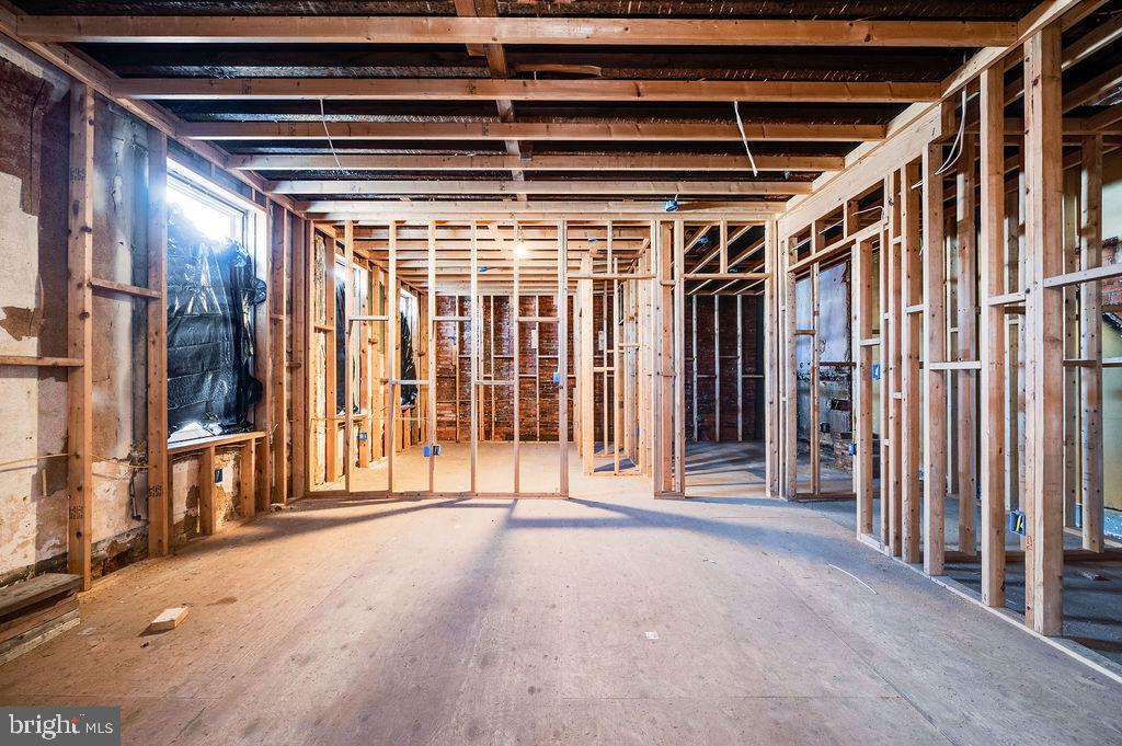 353 North 4th Street Reading, PA 19601 - Photo 22 of 42