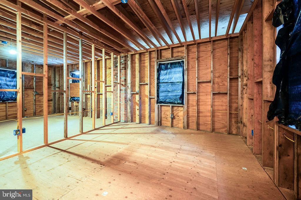 353 North 4th Street Reading, PA 19601 - Photo 27 of 42