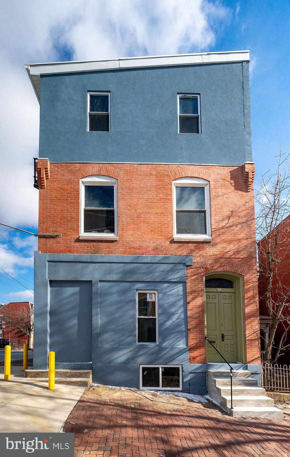 353 North 4th Street Reading, PA 19601 - Photo 3 of 42