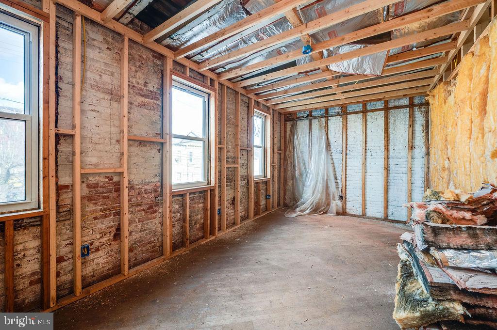 353 North 4th Street Reading, PA 19601 - Photo 37 of 42