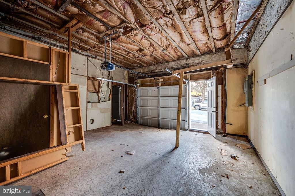 353 North 4th Street Reading, PA 19601 - Photo 39 of 42