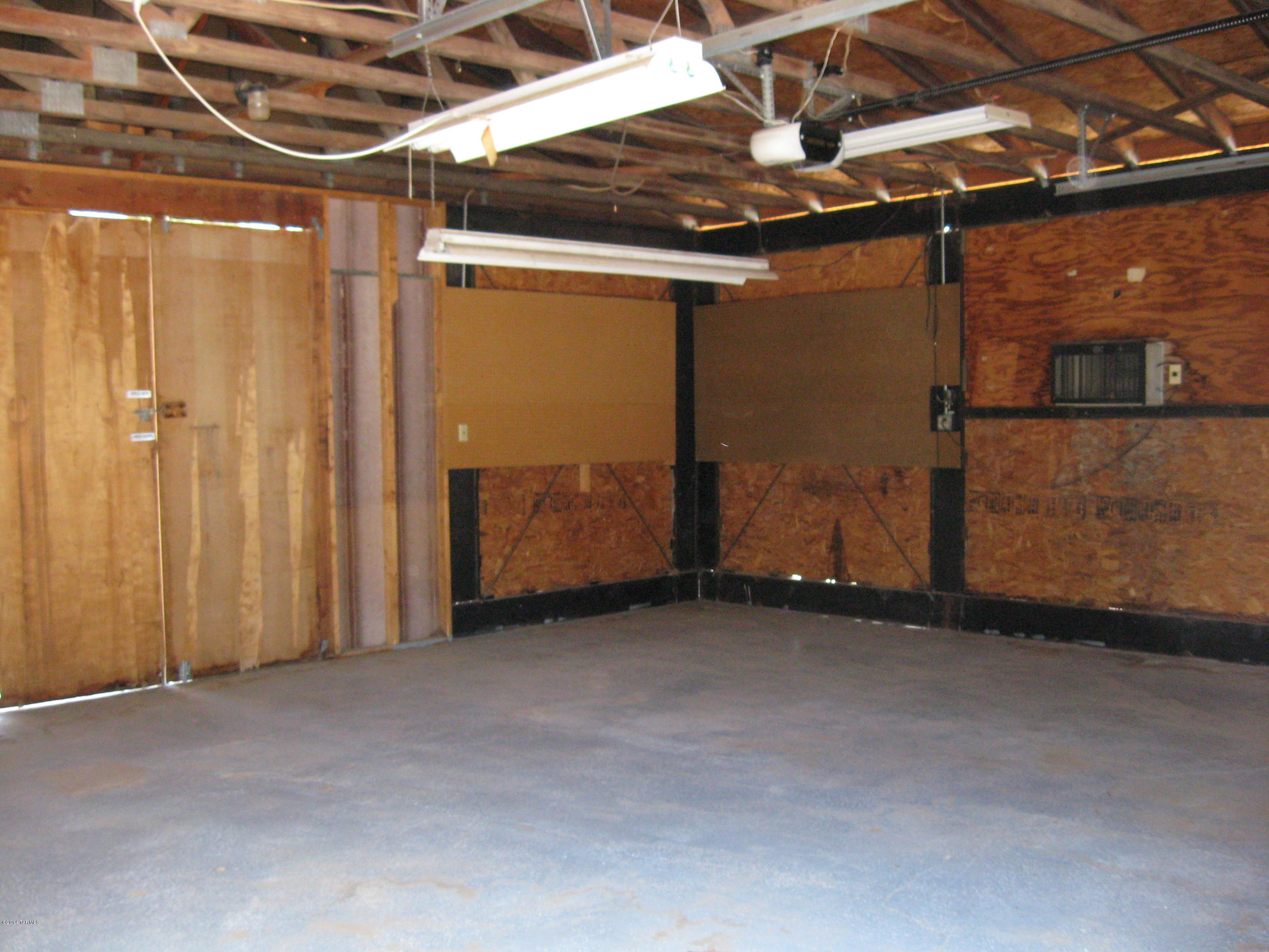 7481 North Pear Tree Road Tucson, AZ 85743 - Photo 25 of 26 Gallery Image 25