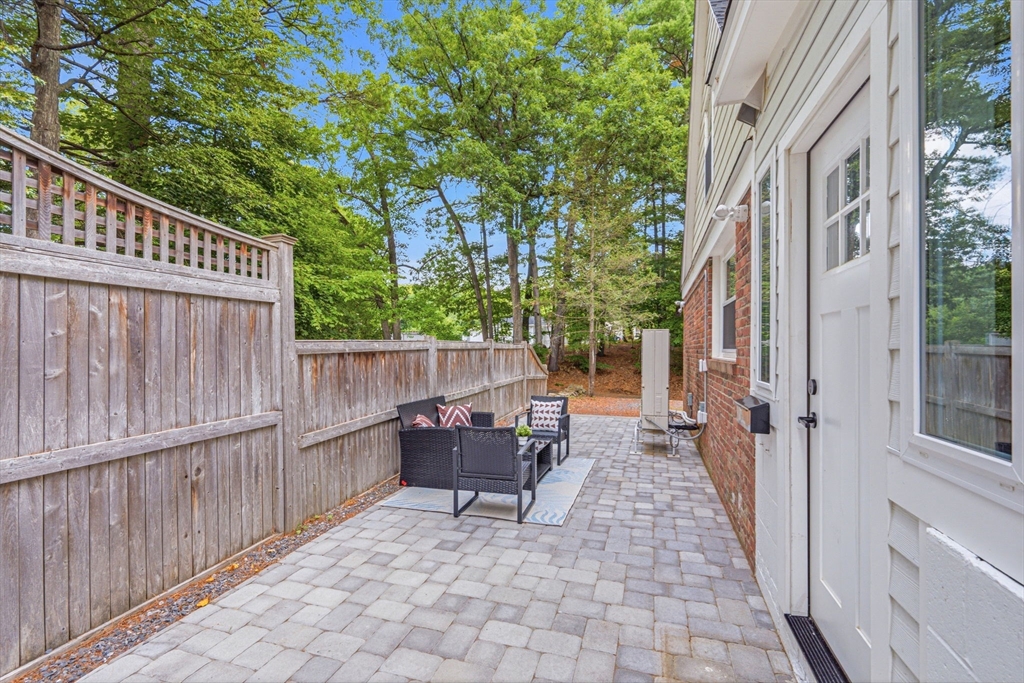 63 Russell Road Wellesley, MA 02482 - Photo 34 of 42