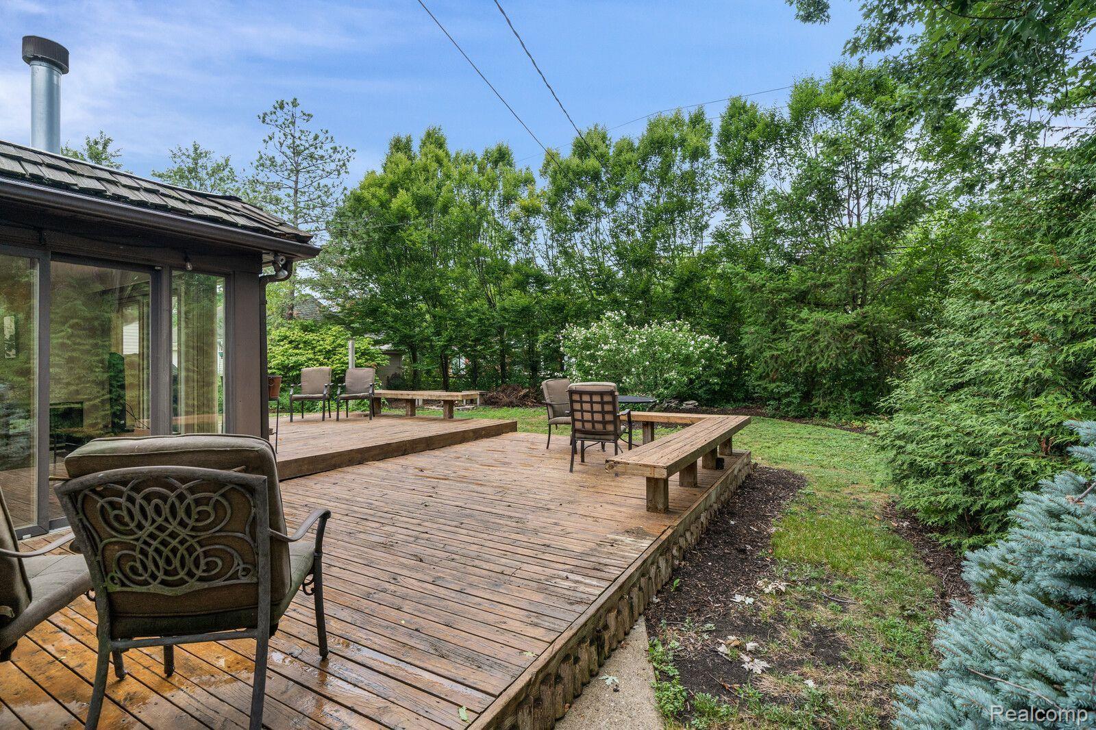 1548 North Renaud Road Grosse Pointe, MI 48236 - Photo 32 of 40 Gallery Image 32