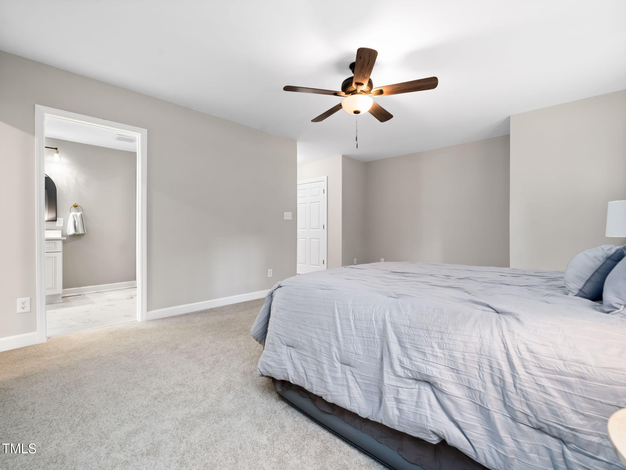 4700 Carolton Drive Raleigh, NC 27606 - Photo 13 of 29 18-web-or-mls-4700 Carolton-90