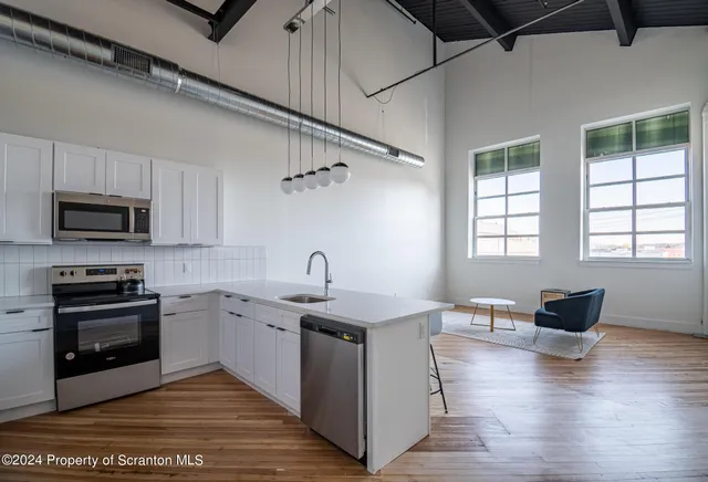 $2,200 | 430-438 Penn Avenue, Unit 214, Scranton, PA 18503