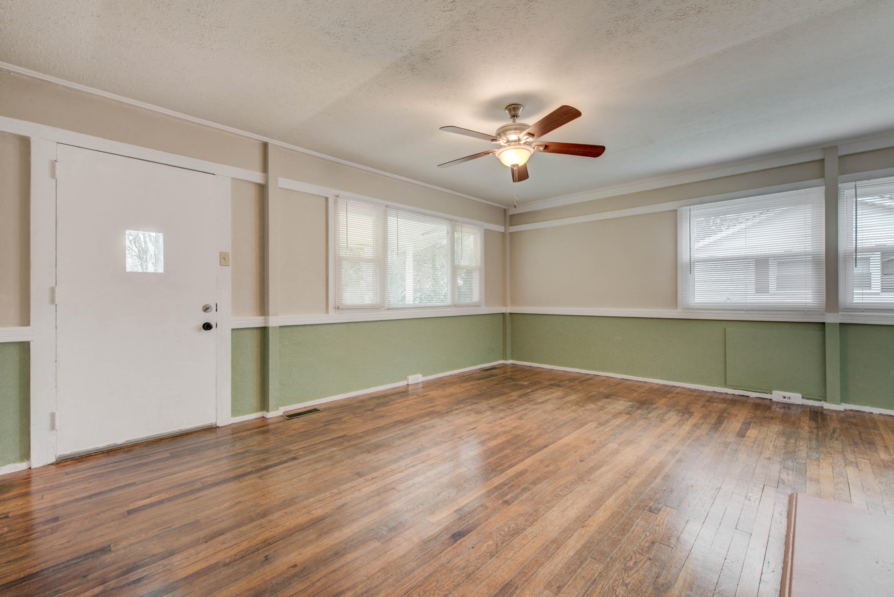 103 Tilden Road Oak Ridge, TN 37830 - Photo 3 of 18 3