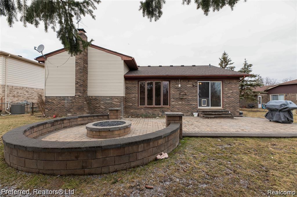 6782 Longwood Road Canton, MI 48187 - Photo 57 of 61 Patio
