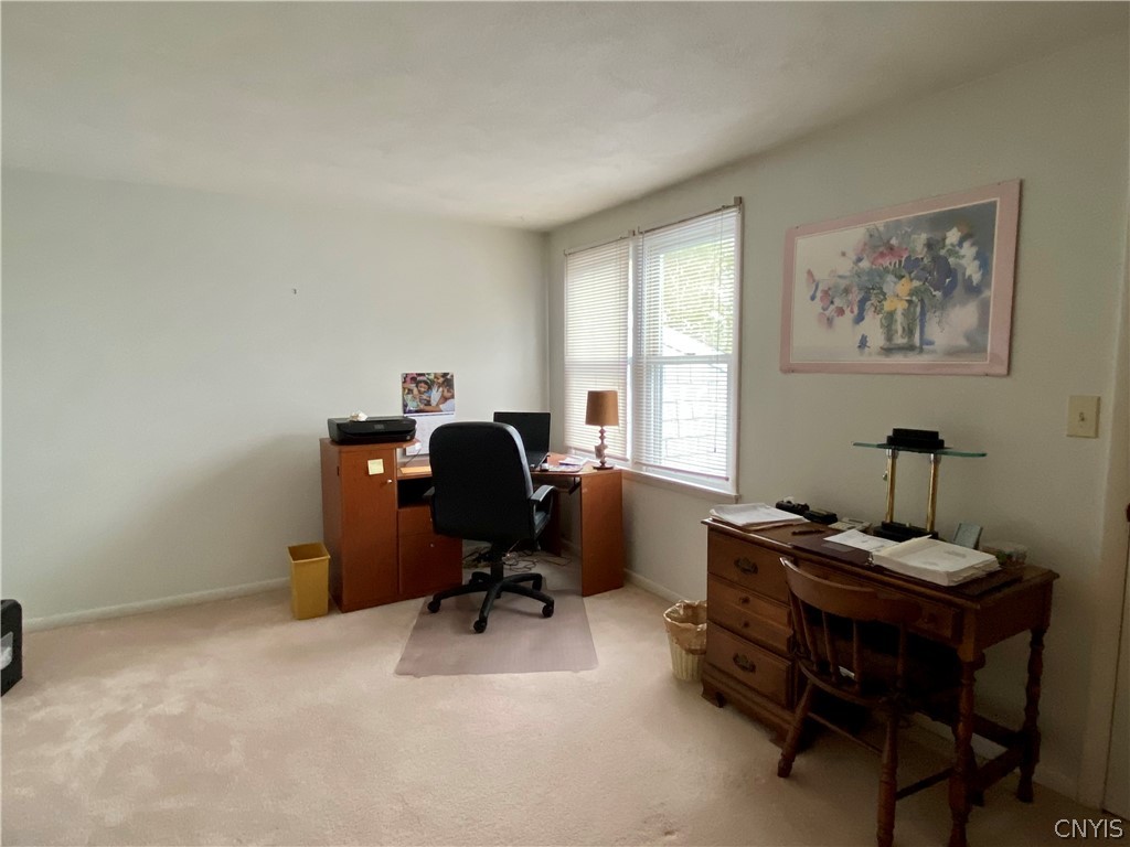 8216 Beehive Circle Clay, NY 13090 - Photo 15 of 31