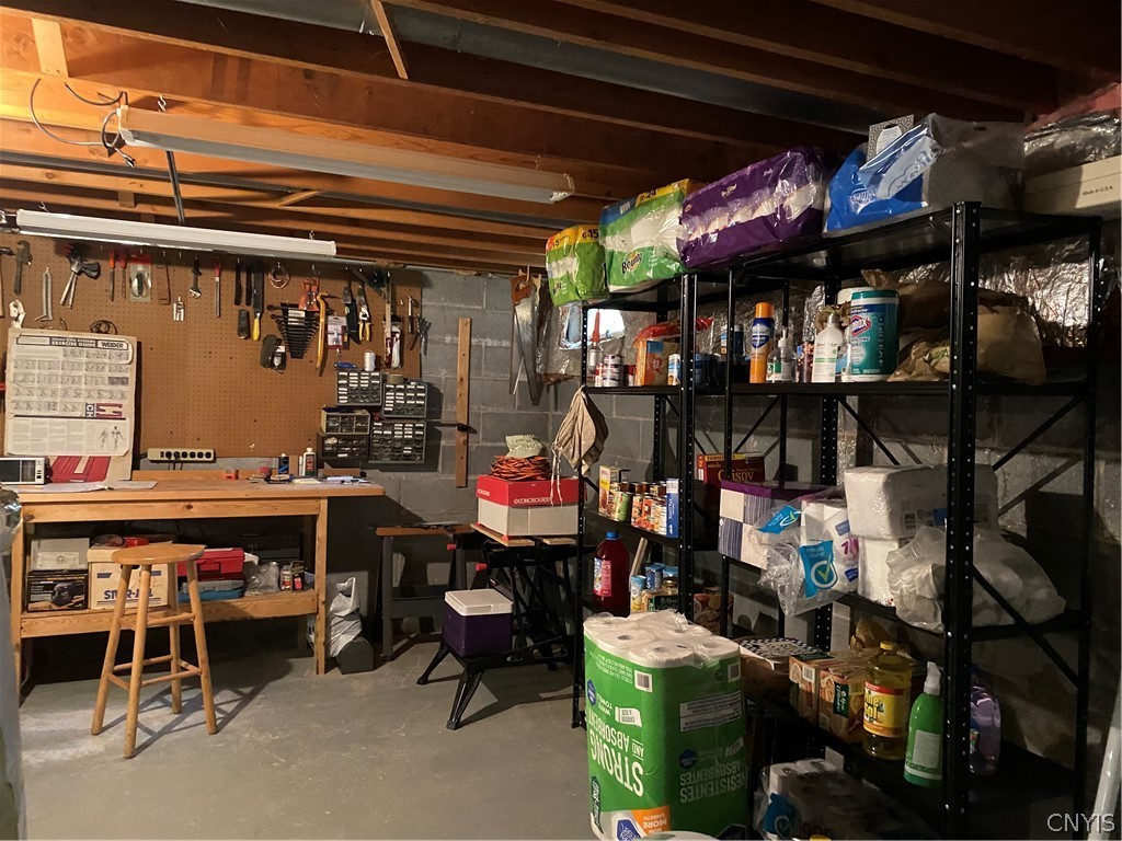 8216 Beehive Circle Clay, NY 13090 - Photo 23 of 31