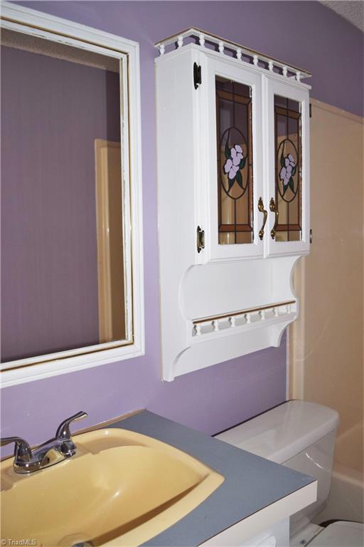 739 Simpson Road Stokesdale, NC 27357 - Photo 20 of 28 Hall bathroom