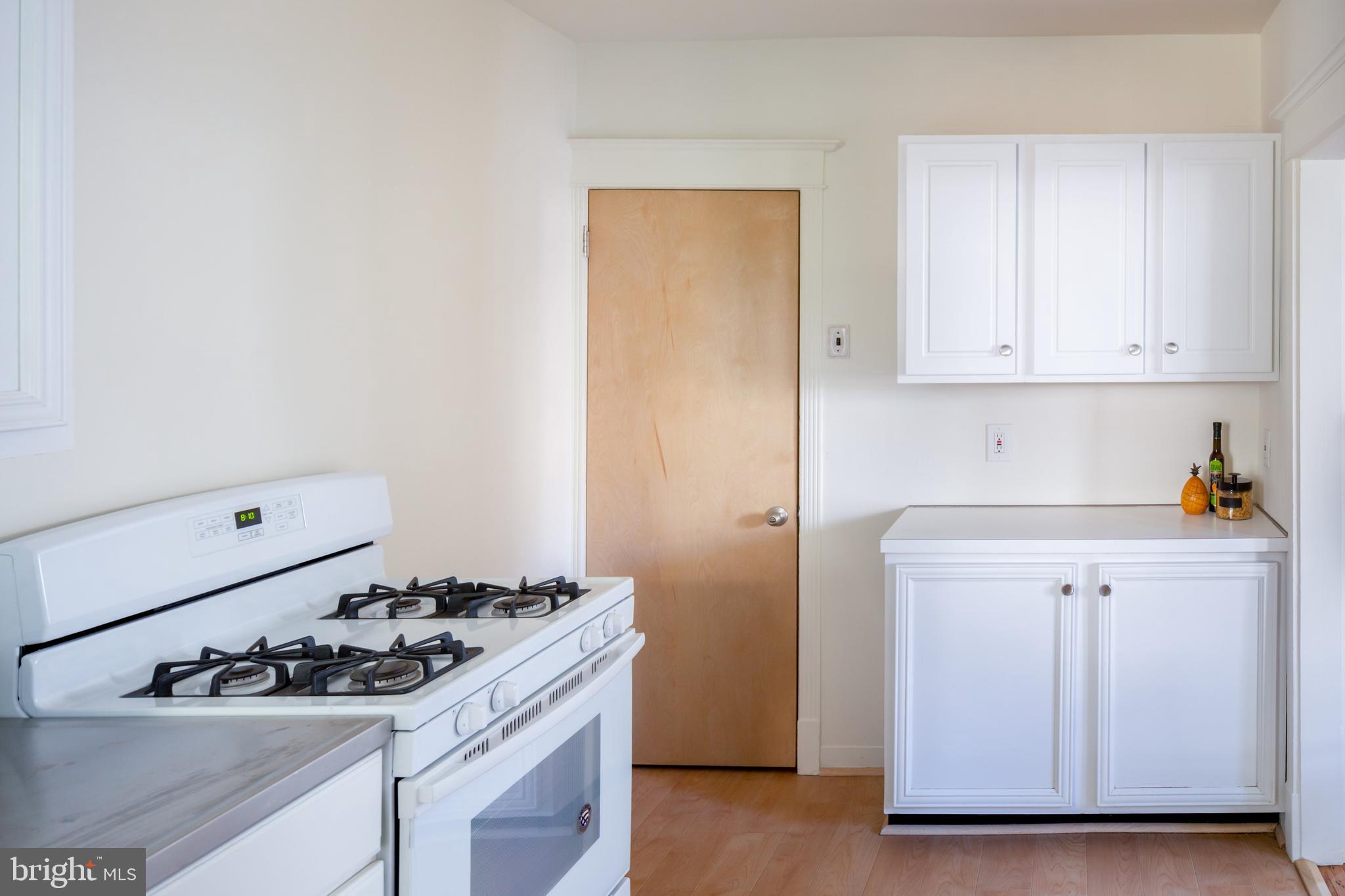 131 Winchester Road Merion Station, PA 19066 - Photo 10 of 26 Kitchen.