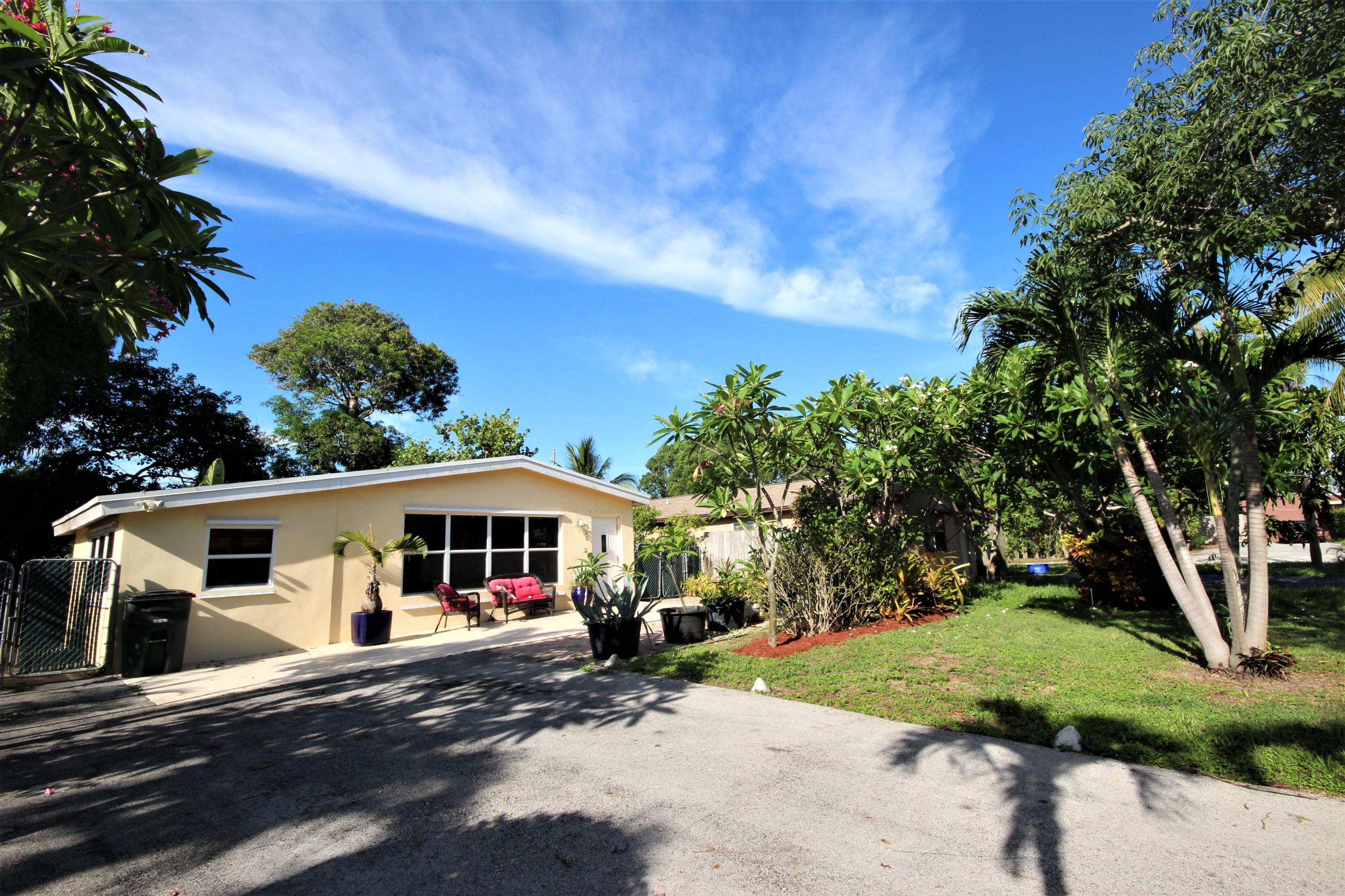 326 Manchester Street Boca Raton, FL 33487 - Photo 23 of 28 FRONT ELEV 326 MAN