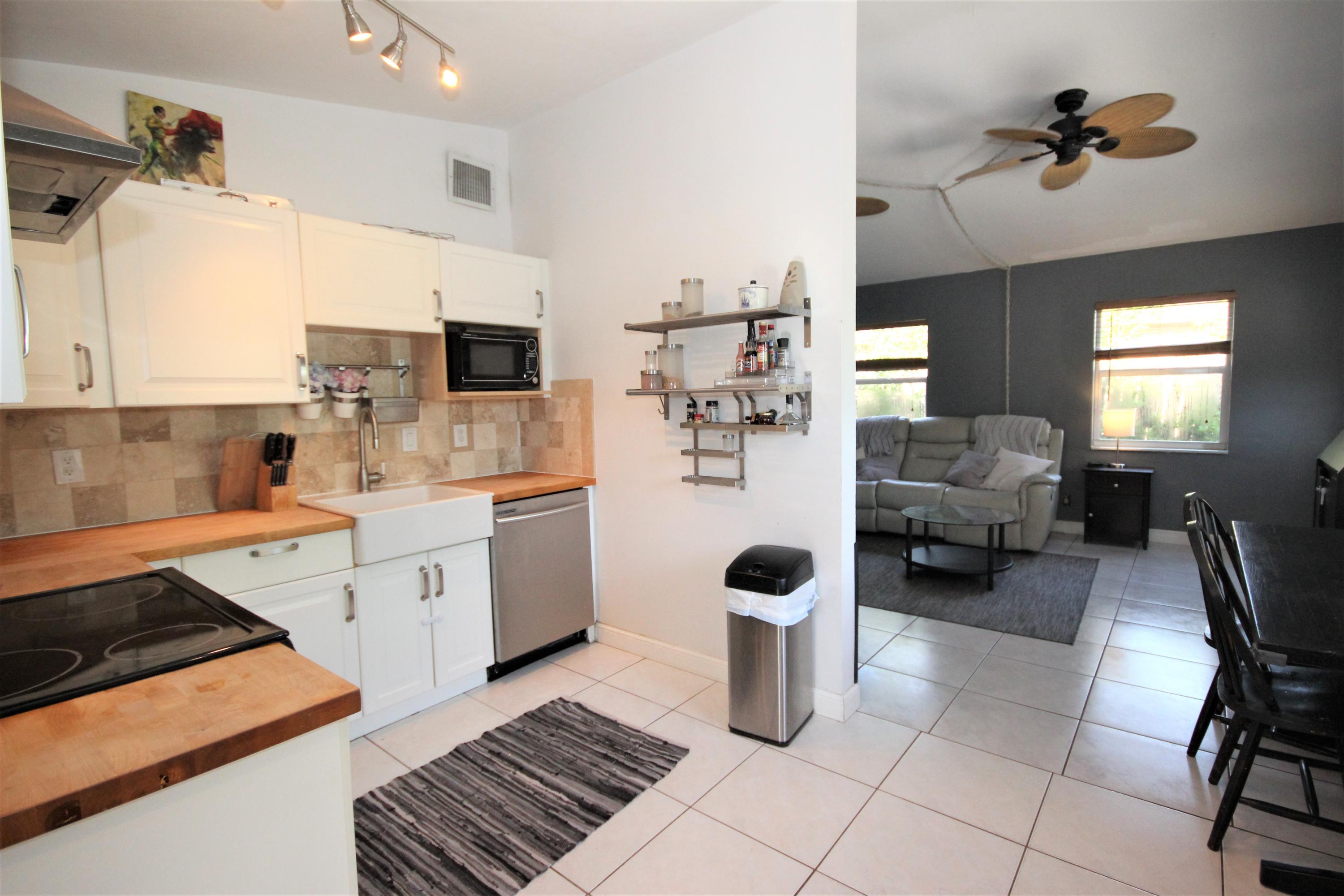 326 Manchester Street Boca Raton, FL 33487 - Photo 8 of 28 KITH 326 MAN