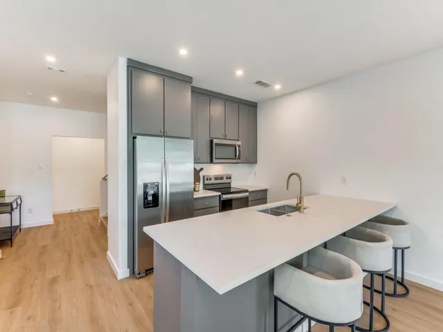 $980,000 | 632 Melba Street, Dallas, TX 75208