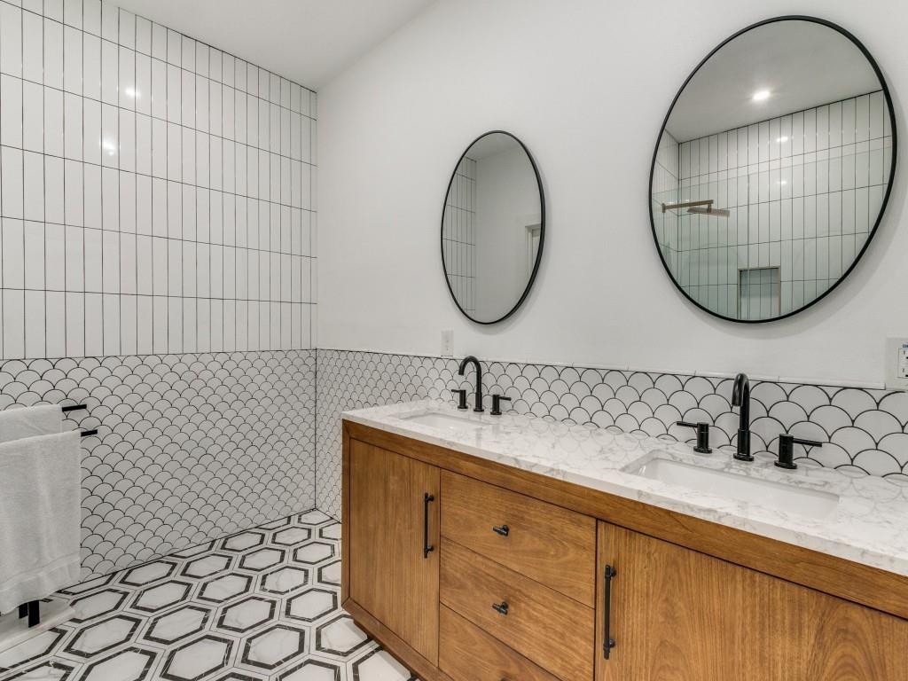 632 Melba Street Dallas, TX 75208 - Photo 5 of 11