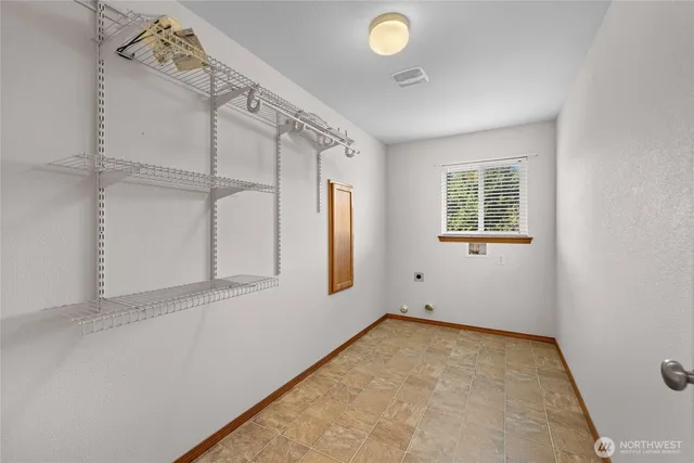 $480,000 | 236 Easton Avenue West, Eatonville, WA 98328