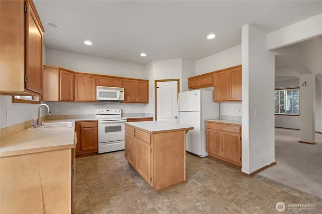 $480,000 | 236 Easton Avenue West, Eatonville, WA 98328