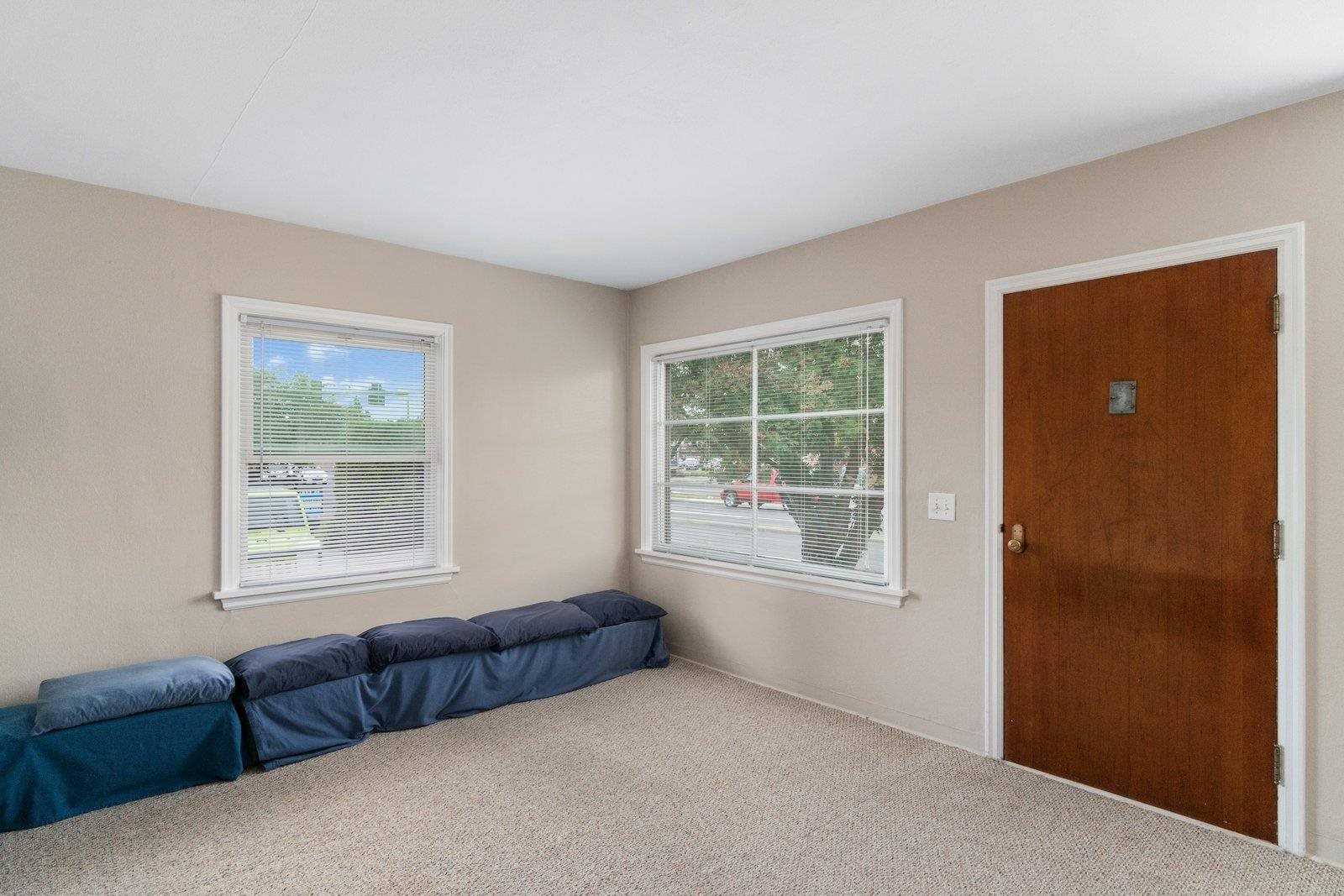 6215 North Monroe Street Spokane, WA 99205 - Photo 3 of 22