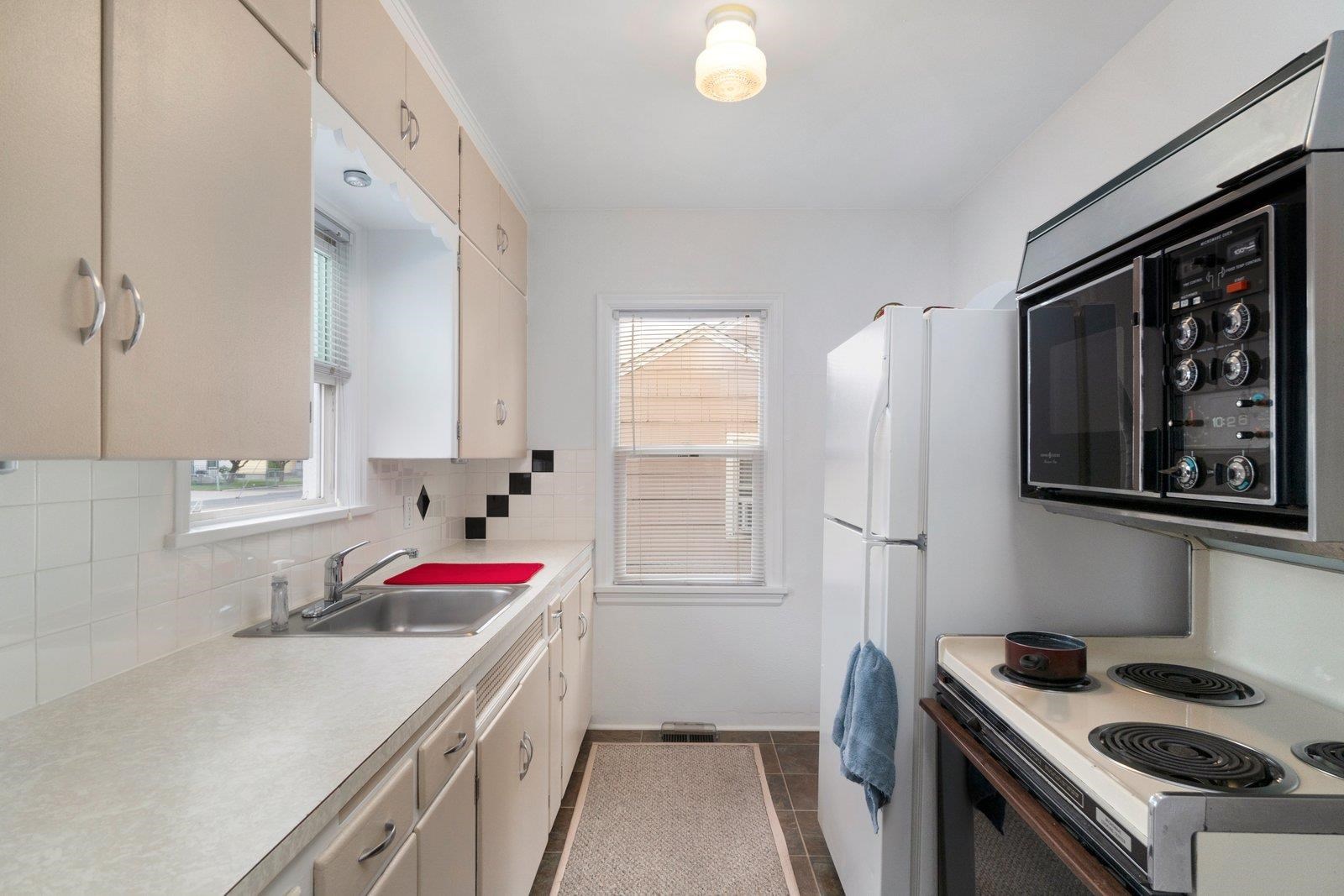 6215 North Monroe Street Spokane, WA 99205 - Photo 8 of 22