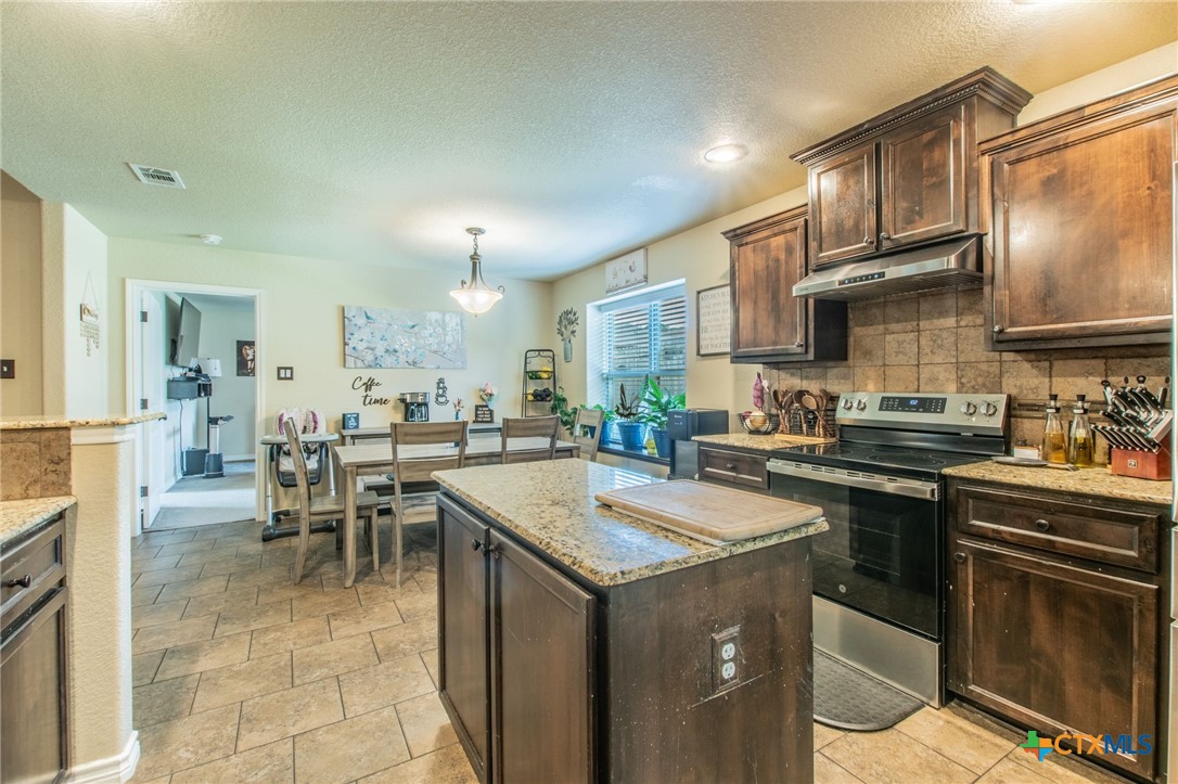 3902 Anvil Range Road Killeen, TX 76549 - Photo 7 of 33