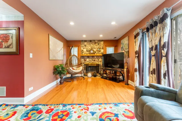 $495,000 | 1031 Shedron Way, Lombard, IL 60148